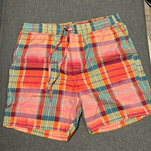 men’s plaid shorts